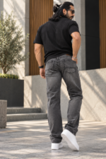 Mid Black Comfort Fit Jeans - Image 3
